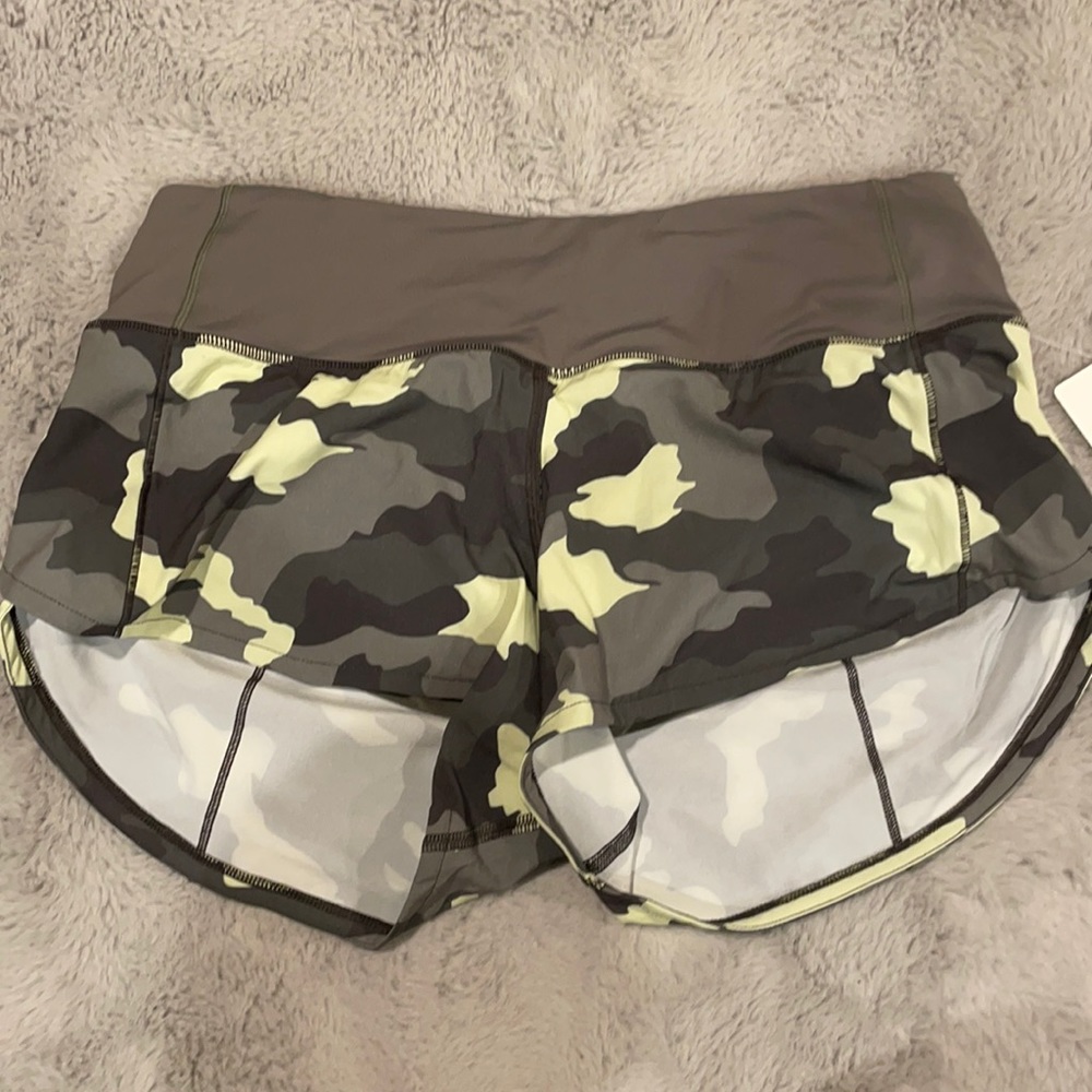 Lulu lemon speed up shorts